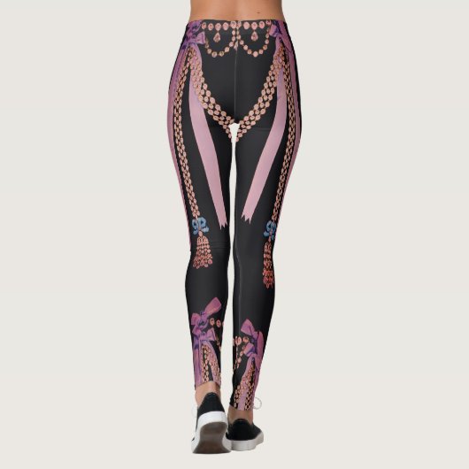 Marie Antoinette Affair Diamond Necklace – Collier Leggings (Achterkant)