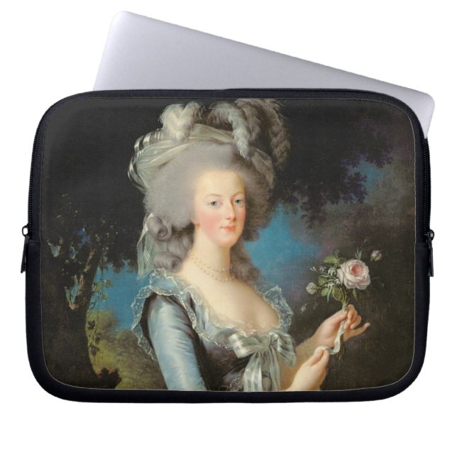 Marie Antoinette met Roos 1783 Laptop Sleeve (Voorkant)