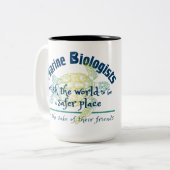 Mariene bioloog wil dat de wereld veiliger wordt tweekleurige koffiemok (Voorkant links)