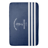 Mariene en Witte Stripe Beach House | Seapaard Badmat (Voorkant Verticaal)