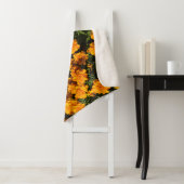 Marigold flower in bloesems sherpa deken (In situ)