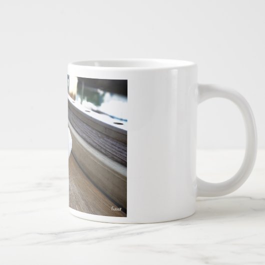 Marilyn Monroe pose in Witte rok Grote Koffiekop (Rechts)