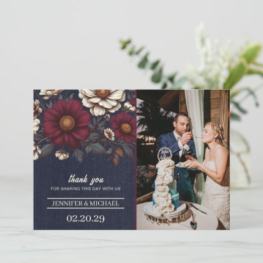 Marine Blauw en Bourgondië Bloemen Huwelijk Bedankkaart (Staand voorkant)