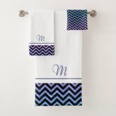 Marine-blauw en roze chevron monogram bad handdoek (Insitu)