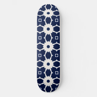 Marine Blauw en Wit Geometrische Bloemen Persoonlijk Skateboard