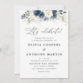 Marine Blauw en Wit Rozen Bruiloft Uitnodiging (Voorkant)