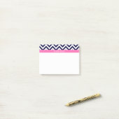 Marine Blauw Grote Chevrons HotPink2 Vierblad Mono Post-it® Notes (Op bureau)