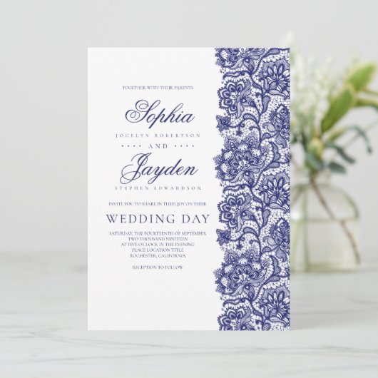 Marine Blauw Kant Elegante en Moderne Bruiloft Kaart (Staand voorkant)