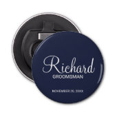 Marine Blauw Modern Script Gepersonaliseerde Groom Button Flesopener (Voorkant)