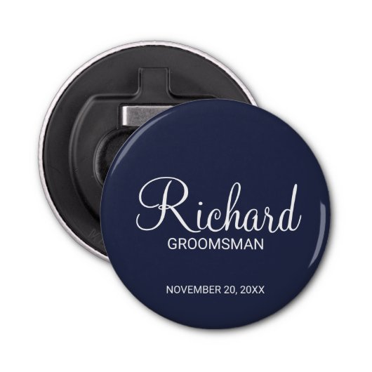 Marine Blauw Modern Script Gepersonaliseerde Groom Button Flesopener (Voorkant)