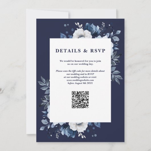 Marine Blauw Rustiek Elegante Bloemen QR Code Huwe Kaart (Achterkant)