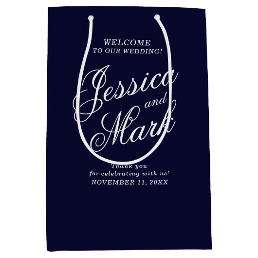 Marine Blauw Script Typografie Bruiloft Welkom Medium Cadeauzakje (Voorkant)
