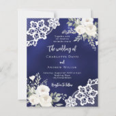 Marine blauw witte kant bloemenbruiloft uitnodigin (Voorkant)