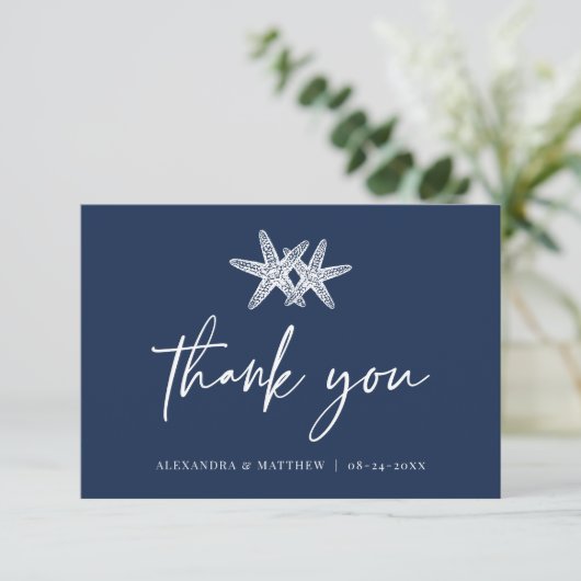 Marine Blauw Zeester Modern Script Strand Bruiloft Bedankkaart (Staand voorkant)