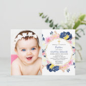 Marine blauwe blos roze bloemenmeisje doop foto kaart (Staand voorkant)
