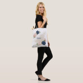 Marine en blos roze bloemen groen tote bag (Op model)