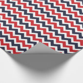 Marine en Rode Zigzag Chevron Stripes Cadeaupapier (Hoek)