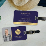 Marine & Goud Logo Modern makelaar Foto Bagagelabel<br><div class="desc">Elegante makelaar bagagelabels in marineblauw en goud met ruimte voor uw foto en logo. Creëer promotionele merchandise voor uw vastgoedbedrijf met behulp van dit faux gold folie effect bagagelabel ontwerp. U kunt uw zakelijke logo en foto toevoegen en u kunt zelfs de achtergrond van de marine veranderen in creëer uw...</div>