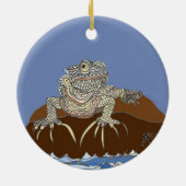 Marine Iguana on Rock met Hermit Crab Keramisch Ornament (Achterkant)