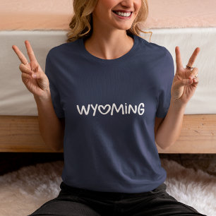 Marine Witte Whimsical Hart Typografie Wyoming Tri-Blend Shirt