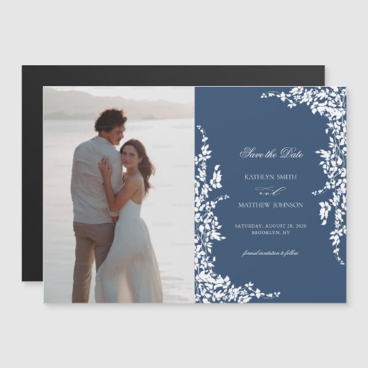 Marineblauw  bloemenbruiloft Save the Date Magnetische Uitnodiging (Voorkant / Achterkant)