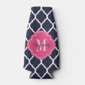Marineblauw en Roze Marokkaans Quatrefoil Monogram Flesjeskoeler (Voorkant)