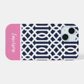 Marineblauw en Roze Trellis Monogram iPhone 15 Case (Achterkant horizontaal)