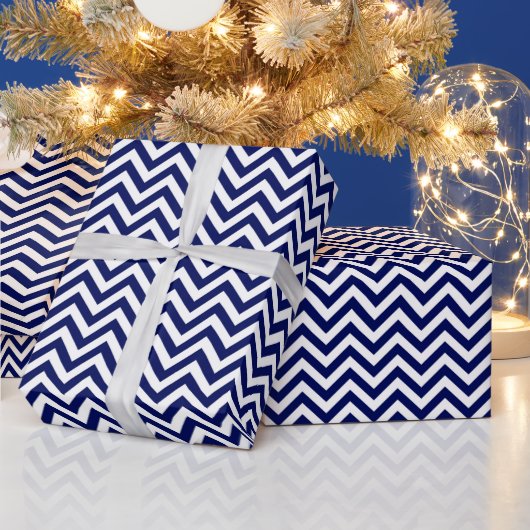 Marineblauw en wit groot Chevron ZigZag patroon Cadeaupapier (Feestdagen)