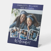 Marineblauw fotocollage verjaardagsfeestje welkom reclamebord met voetstuk (Voorkant)