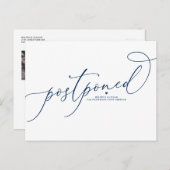 Marineblauw grillig script uitgestelde bruiloft aankondigingskaart (Voorkant / Achterkant)