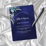 Marineblauw groen elegante verjaardag uitnodiging briefkaart<br><div class="desc">Een marineblauwe achtergrond,  versierd met groen. De kleur van het blauw is ongelijk. Personaliseer en voeg jouw namen en feestdetails toe.</div>