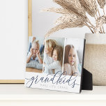 Marineblauw | Grootkinderen maken het leven Grand  Fotoplaat<br><div class="desc">Creëer een lief cadeau voor een geliefde oma of opa met deze prachtige fotocollage plaque. "Grootkinderen maken het leven groots" verschijnt in blauw en grijs kalligrafie onder 3 foto's van hun kleinkinderen.</div>