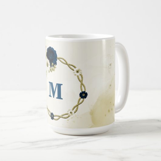 Marineblauw ivoor gouden bloemen monogram koffiemok (Voorkant rechts)