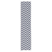 Marineblauw Modern Chevron Stripes Korte Tafelloper (Voorkant)