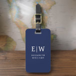 Marineblauw Modern Monogram Minimalistisch Bagagelabel<br><div class="desc">Verhoog uw reiservaring met ons Classic Elegant Modern Minimalist Monogram Bagagelabel. Dit zorgvuldig ontworpen accessoire combineert naadloos tijdloze elegantie met hedendaags minimalisme, waardoor uw bagage opvalt met verfijning. Dit bagagelabel, dat met precisie en oog voor detail is vervaardigd, is meer dan alleen een praktisch item; het is een gepersonaliseerde uiting...</div>