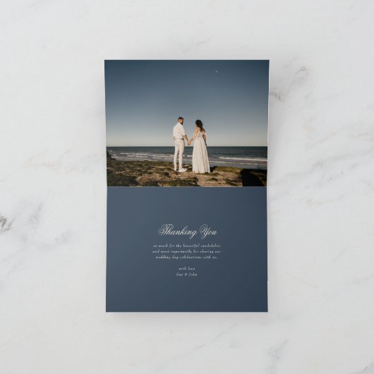 marineblauw Monogram Crest Classic Elegant Wedding Bedankkaart (Binnen)