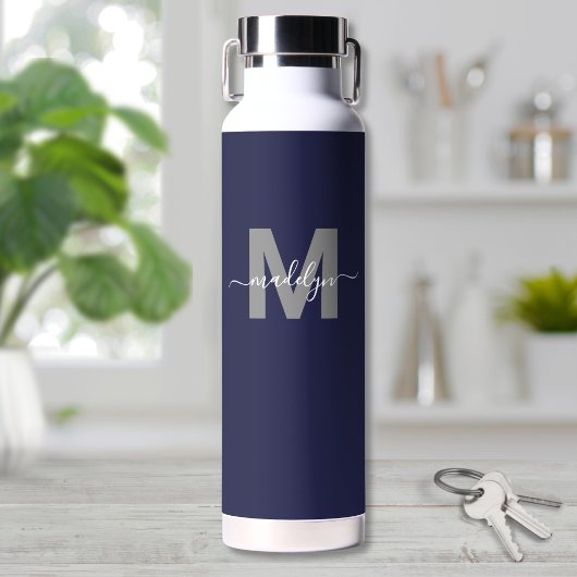 Marineblauw naammonogram waterfles