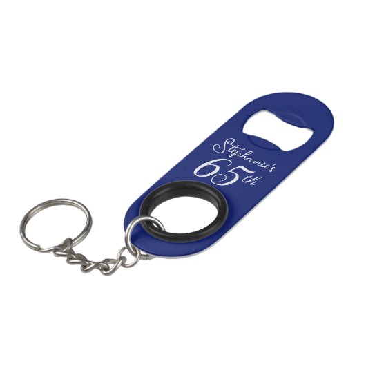 Marineblauw Proost 65 jaar 65e verjaardag Mini Flessenopener (Voorkant Gekanteld)