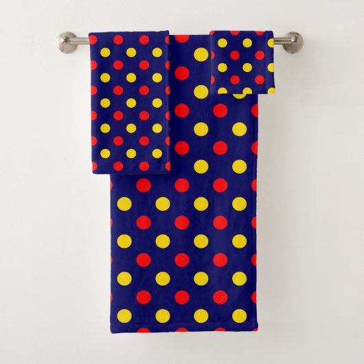 Marineblauw Rood Geel Stippen Design  Bad Handdoek (Insitu)