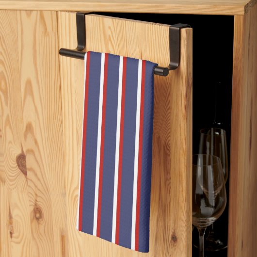 Marineblauw rood streeppatroon theedoek (Derde Gevouwen)