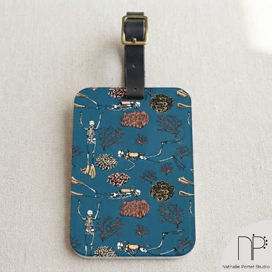 Marineblauw skelet duiker koraal monogram bagagelabel