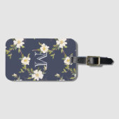 Marineblauw Witte Bloem Monogram Bagagelabel (Voorkant (horizontaal))