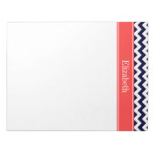 Marineblauw Witte Chevron Koraalrode Naam Monogram Notitieblok (Voorkant)