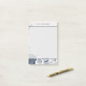 Marineblauwe bloemenschildering met naam post-it® notes (Op bureau)