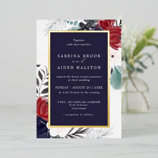 Marineblauwe Bourgondische Gotische Bruiloft Bloem Folie Uitnodiging (Staand Voorkant)