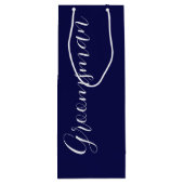 Marineblauwe gestileerde script bruidsjonker wijn cadeautas (Achterkant)