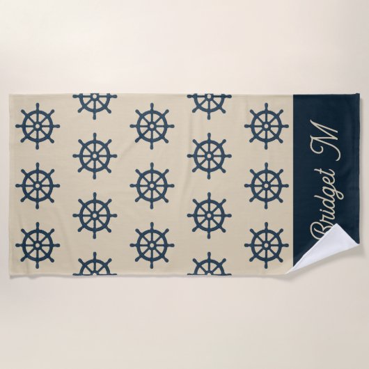 marineblauwe scheepswiel & Monogram Beige Kusthuis Strandlaken (Voorkant)
