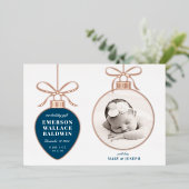 Marineblauwe Sier Baby Aankondiging Kerstkaart (Staand Voorkant)