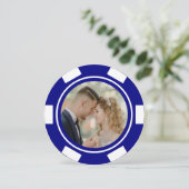 Marineblauwe Vegas Poker Chip Trouwfeest Kaart (Staand voorkant)