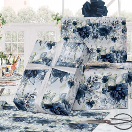 Marineblauwe Witte Cascaderende Pioenrozen Huwelij Cadeaupapier